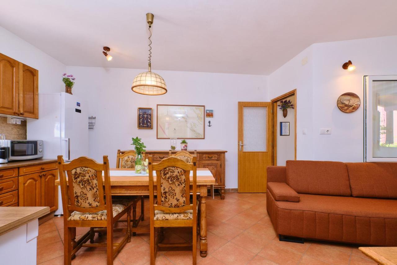 Apartments Antares Mali Lošinj Εξωτερικό φωτογραφία